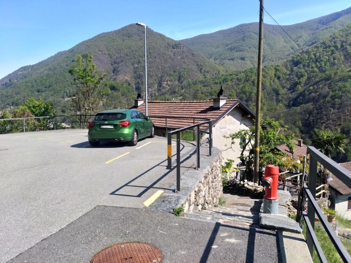 Rustico "Casa Di Sasso" Villa Intragna Luaran gambar