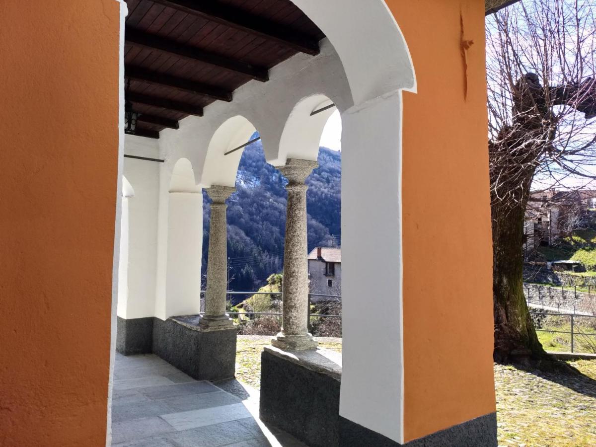 Rustico "Casa Di Sasso" Villa Intragna Luaran gambar