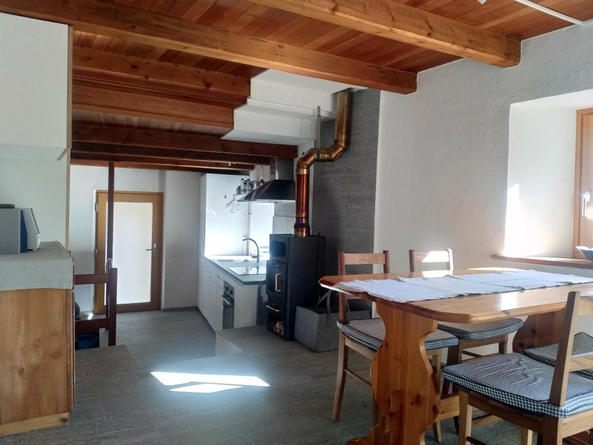 Rustico "Casa Di Sasso" Villa Intragna Luaran gambar