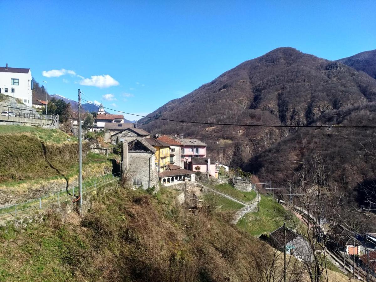 Rustico "Casa Di Sasso" Villa Intragna Luaran gambar